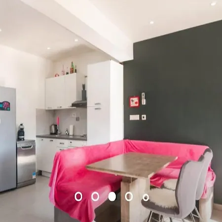 Andrea - Three Bedroom With Shared Swimming Pool アパート ソリン