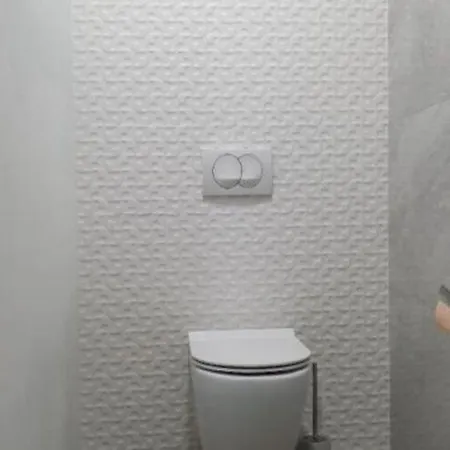 アパート Andrea - Three Bedroom With Shared Swimming Pool *