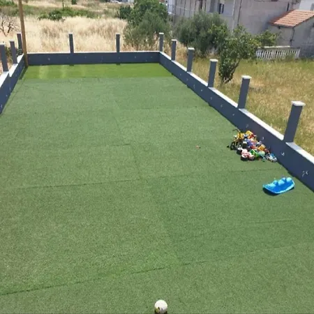 Andrea - Three Bedroom With Shared Swimming Pool *