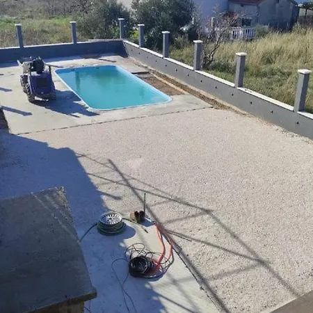 アパート Andrea - Three Bedroom With Shared Swimming Pool